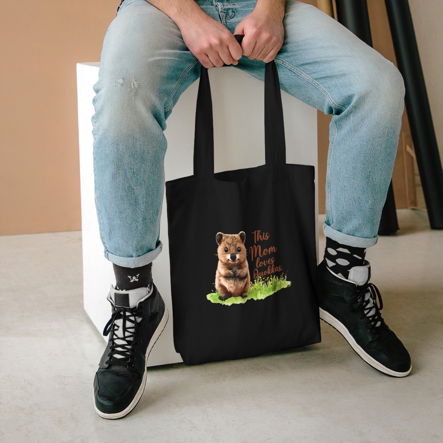 Tote Bag — "This Mom Loves Quokkas" Cute Quokka Mom Tote, Animal Lover Gift