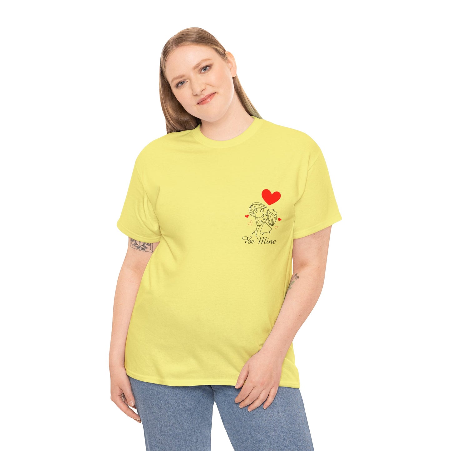 Dog Mom Tee – Cute Puppy Heart Graphic T-Shirt