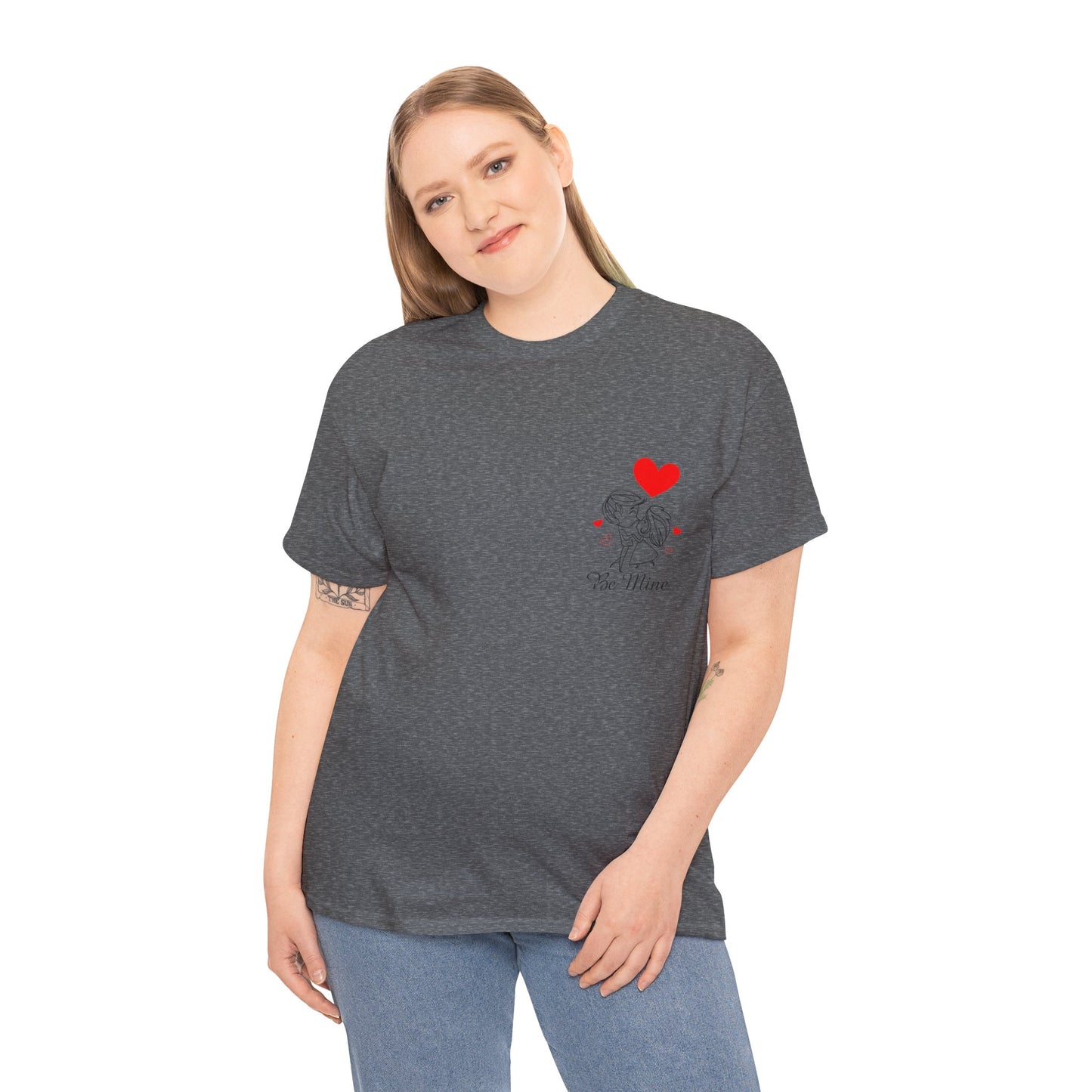 Dog Mom Tee – Cute Puppy Heart Graphic T-Shirt