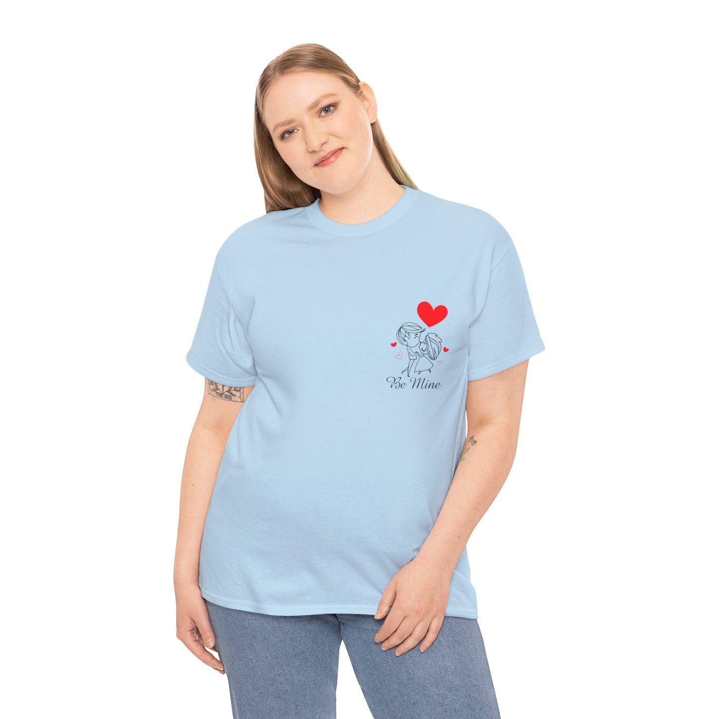 Dog Mom Tee – Cute Puppy Heart Graphic T-Shirt