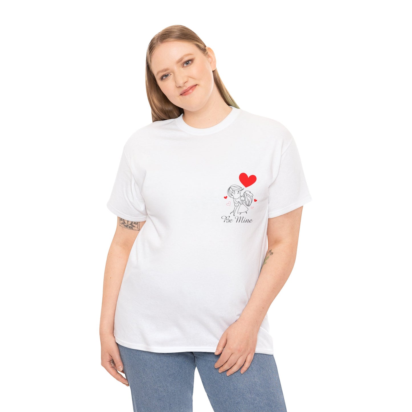 Dog Mom Tee – Cute Puppy Heart Graphic T-Shirt