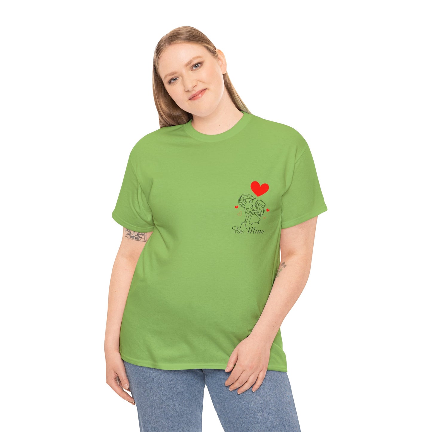Dog Mom Tee – Cute Puppy Heart Graphic T-Shirt
