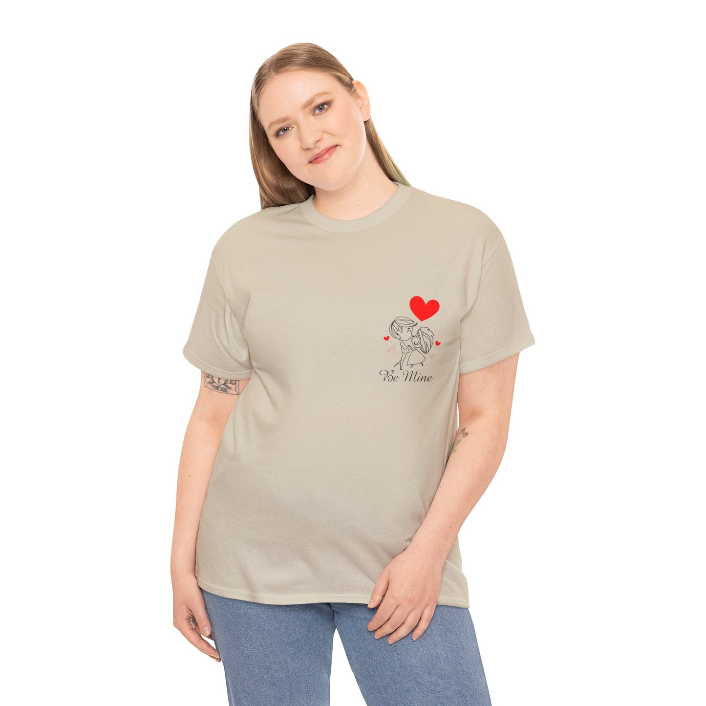 Dog Mom Tee – Cute Puppy Heart Graphic T-Shirt