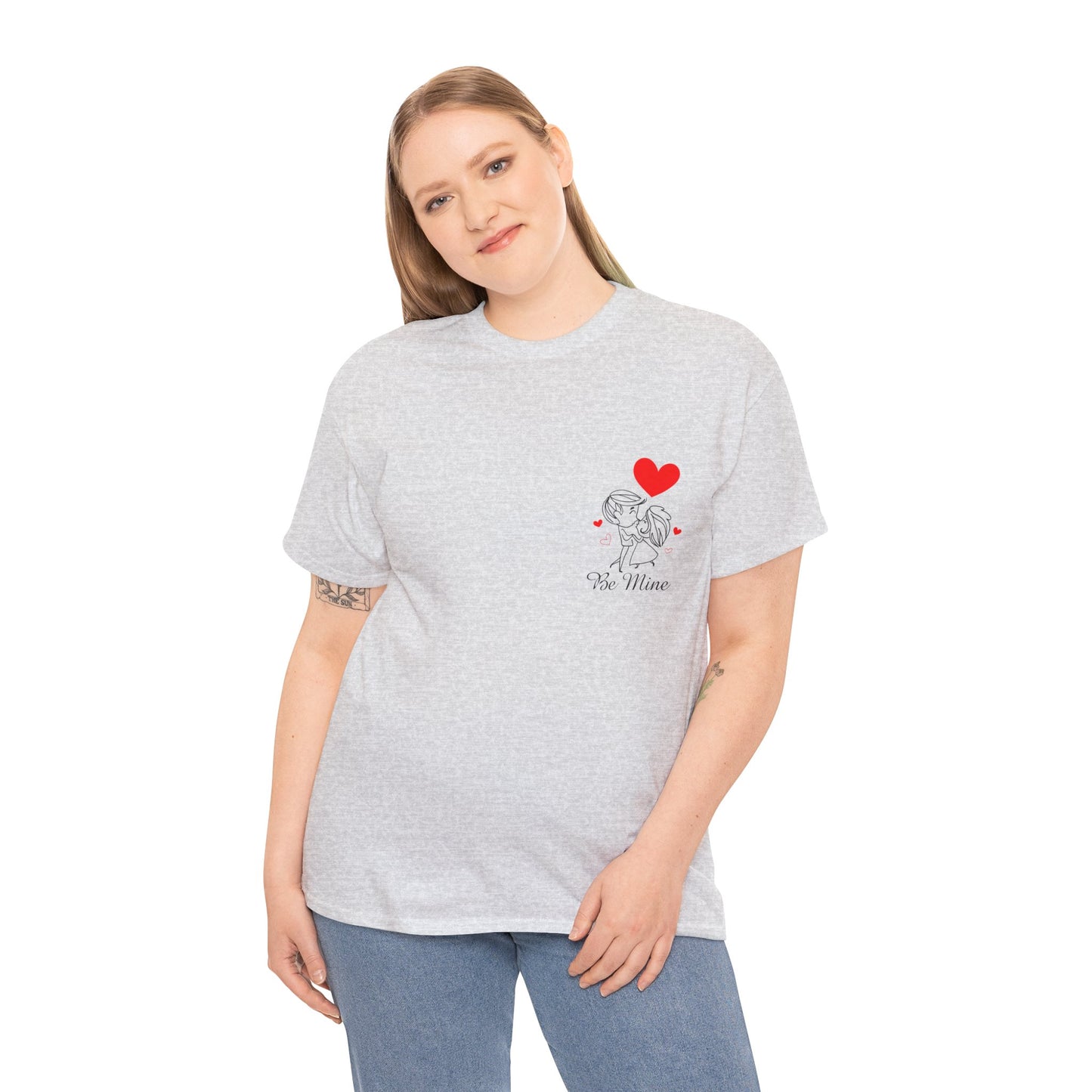 Dog Mom Tee – Cute Puppy Heart Graphic T-Shirt